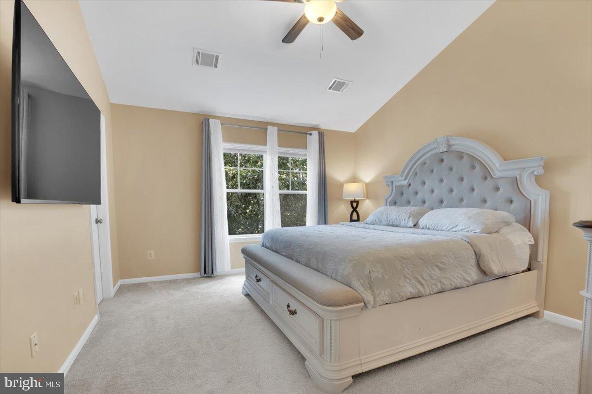 11639 RUMFORD CT, WOODBRIDGE, Virginia 22192, 3 Bedrooms Bedrooms, ,3 BathroomsBathrooms,Residential,For sale,11639 RUMFORD CT,VAPW2102256 MLS # VAPW2102256