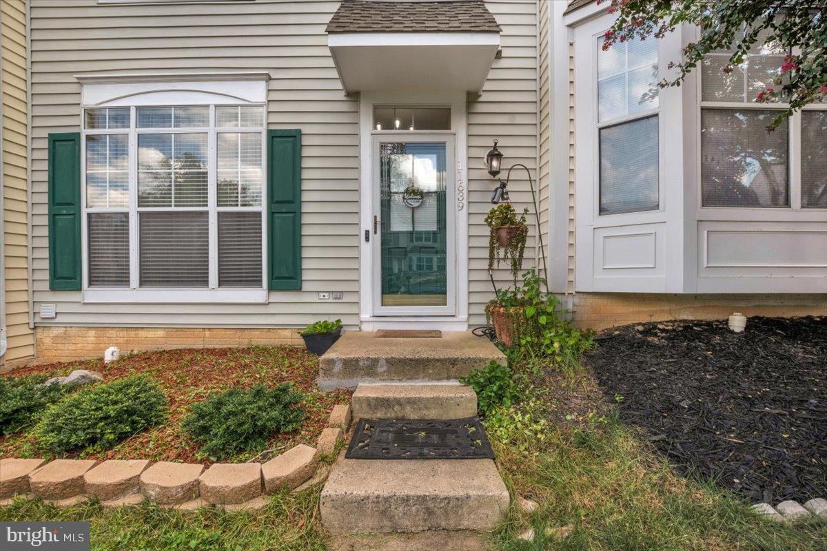 11639 RUMFORD CT, WOODBRIDGE, Virginia 22192, 3 Bedrooms Bedrooms, ,3 BathroomsBathrooms,Residential,For sale,11639 RUMFORD CT,VAPW2102256 MLS # VAPW2102256