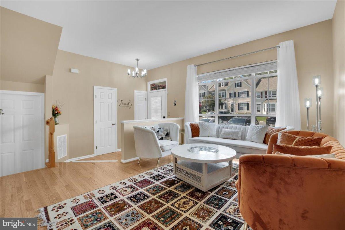 11639 RUMFORD CT, WOODBRIDGE, Virginia 22192, 3 Bedrooms Bedrooms, ,3 BathroomsBathrooms,Residential,For sale,11639 RUMFORD CT,VAPW2102256 MLS # VAPW2102256