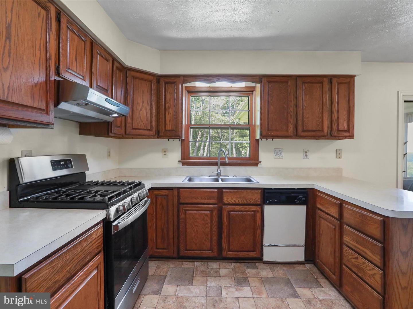 752 ENCHANTED PL, FRONT ROYAL, Virginia 22630, 3 Bedrooms Bedrooms, ,2 BathroomsBathrooms,Residential,For sale,752 ENCHANTED PL,VAWR2012058 MLS # VAWR2012058