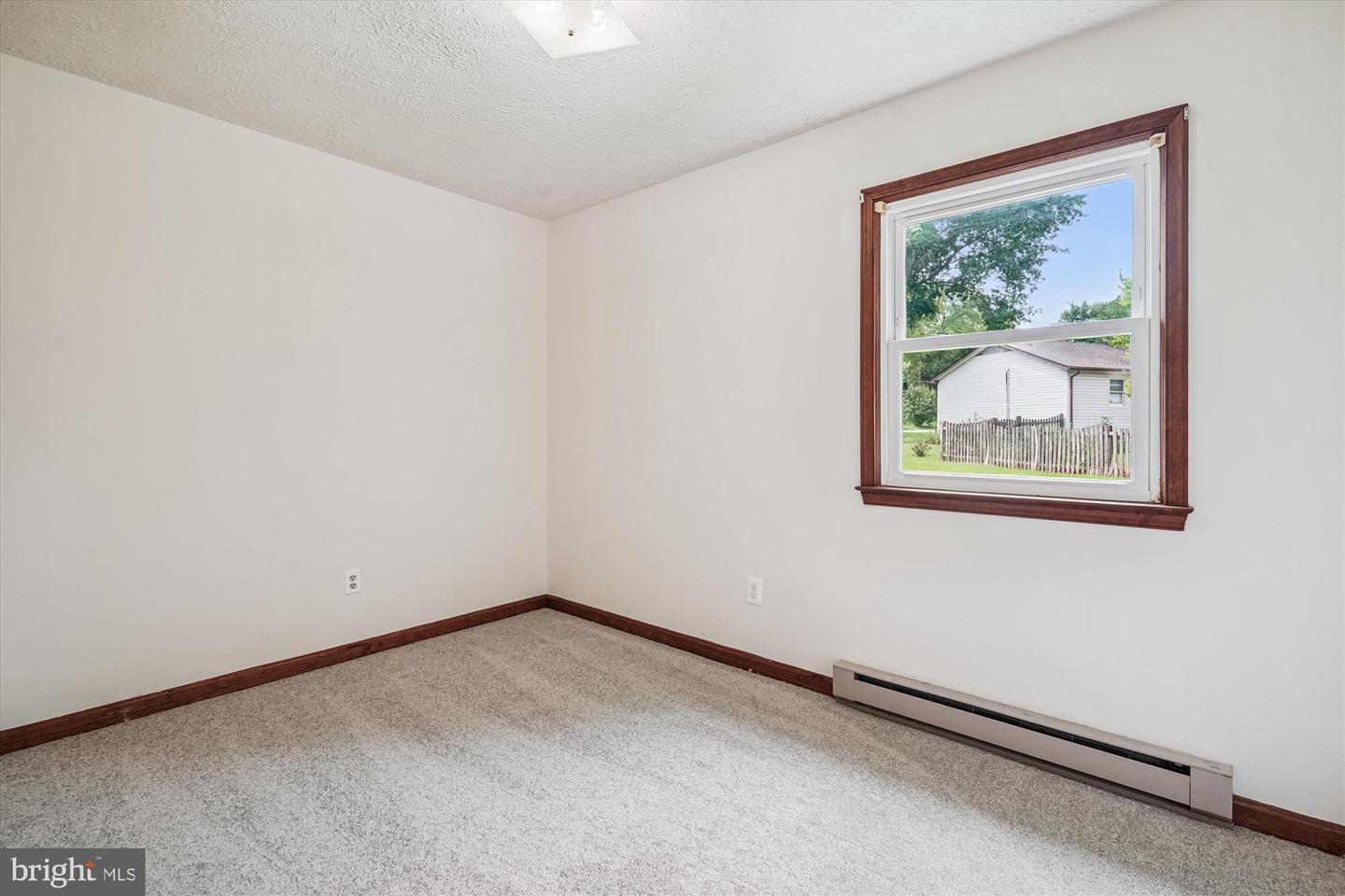 12039 CENTER ST, REMINGTON, Virginia 22734, 3 Bedrooms Bedrooms, ,1 BathroomBathrooms,Residential,For sale,12039 CENTER ST,VAFQ2018024 MLS # VAFQ2018024