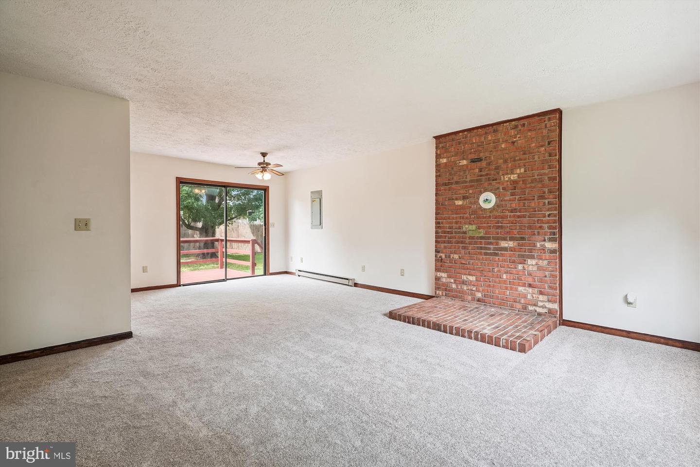 12039 CENTER ST, REMINGTON, Virginia 22734, 3 Bedrooms Bedrooms, ,1 BathroomBathrooms,Residential,For sale,12039 CENTER ST,VAFQ2018024 MLS # VAFQ2018024