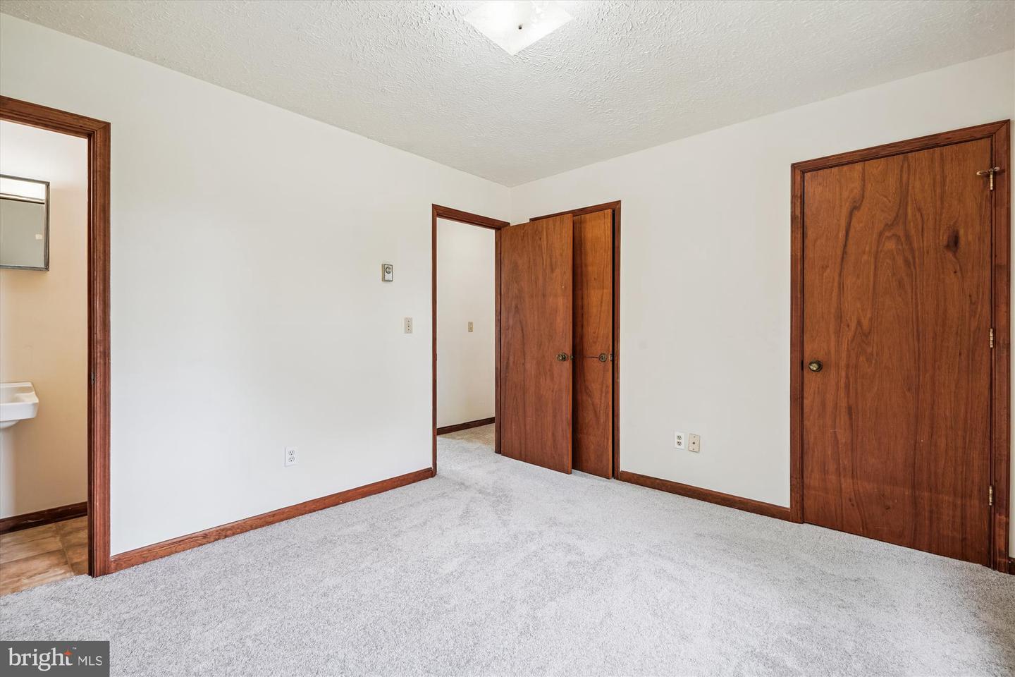 12039 CENTER ST, REMINGTON, Virginia 22734, 3 Bedrooms Bedrooms, ,1 BathroomBathrooms,Residential,For sale,12039 CENTER ST,VAFQ2018024 MLS # VAFQ2018024