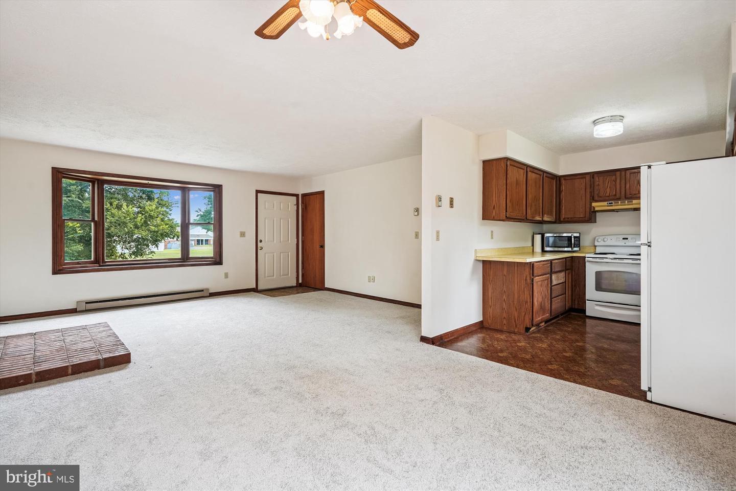 12039 CENTER ST, REMINGTON, Virginia 22734, 3 Bedrooms Bedrooms, ,1 BathroomBathrooms,Residential,For sale,12039 CENTER ST,VAFQ2018024 MLS # VAFQ2018024