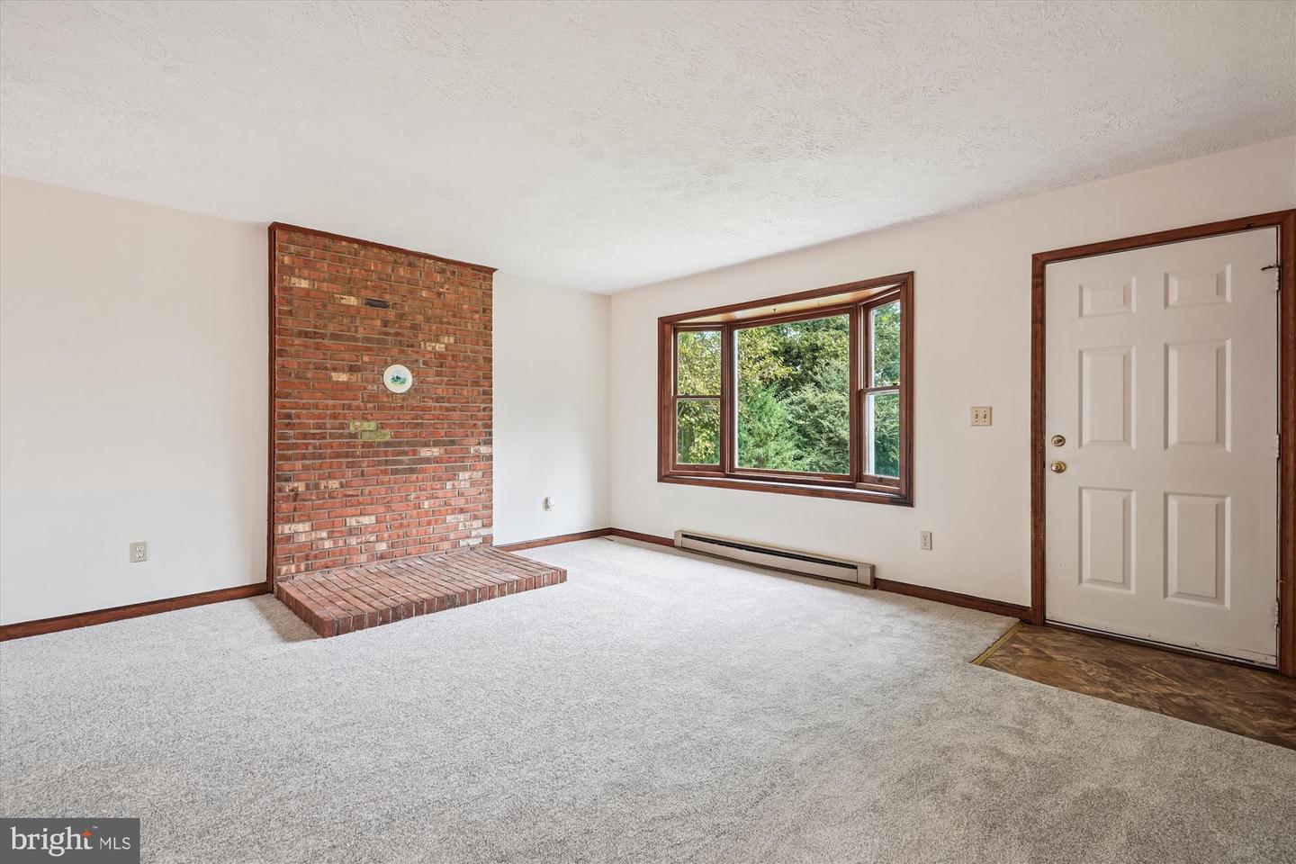 12039 CENTER ST, REMINGTON, Virginia 22734, 3 Bedrooms Bedrooms, ,1 BathroomBathrooms,Residential,For sale,12039 CENTER ST,VAFQ2018024 MLS # VAFQ2018024