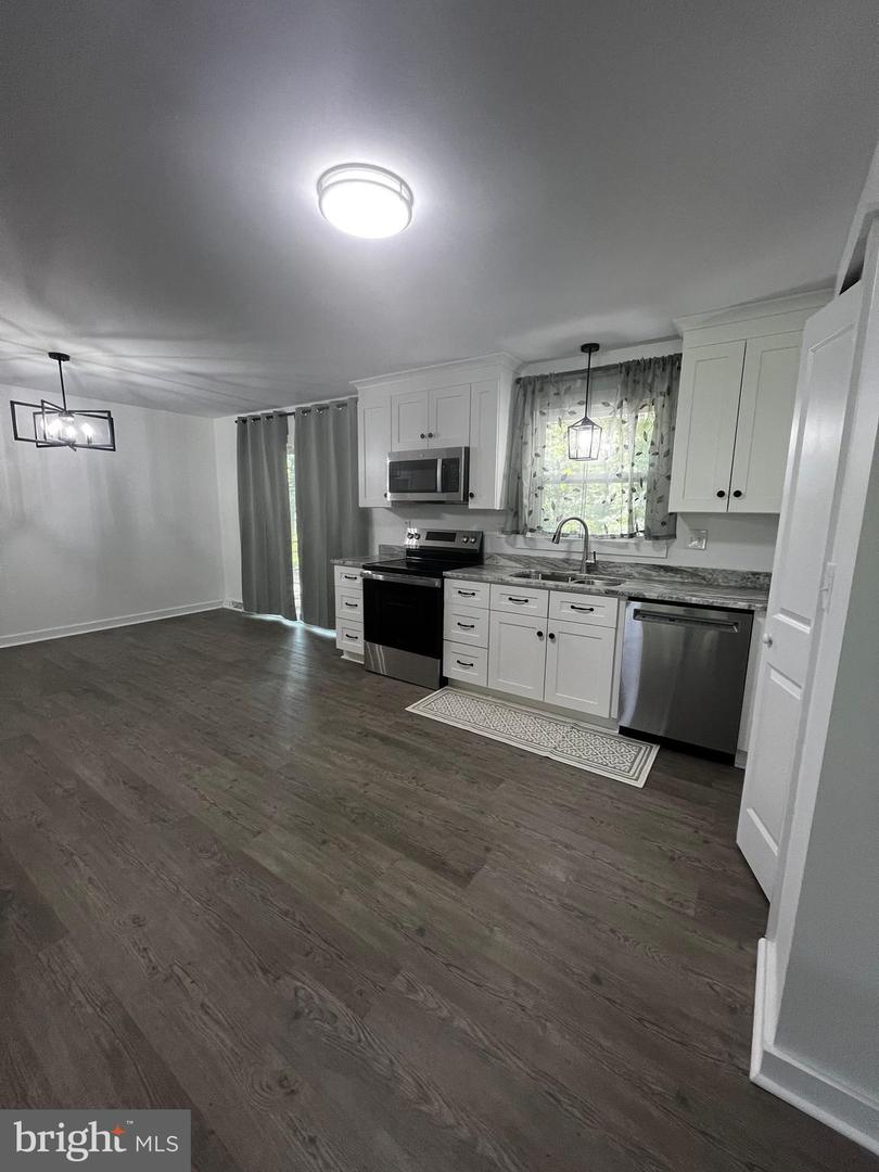 716 OLD WAGNER RD, PETERSBURG, Virginia 23805, 3 Bedrooms Bedrooms, ,2 BathroomsBathrooms,Residential,For sale,716 OLD WAGNER RD,VAPC2000138 MLS # VAPC2000138