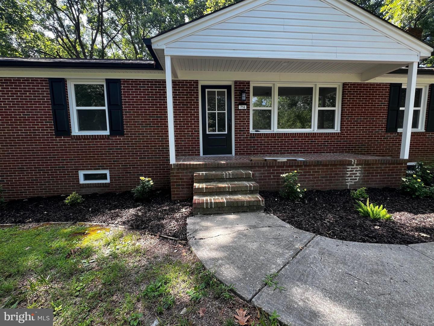 716 OLD WAGNER RD, PETERSBURG, Virginia 23805, 3 Bedrooms Bedrooms, ,2 BathroomsBathrooms,Residential,For sale,716 OLD WAGNER RD,VAPC2000138 MLS # VAPC2000138