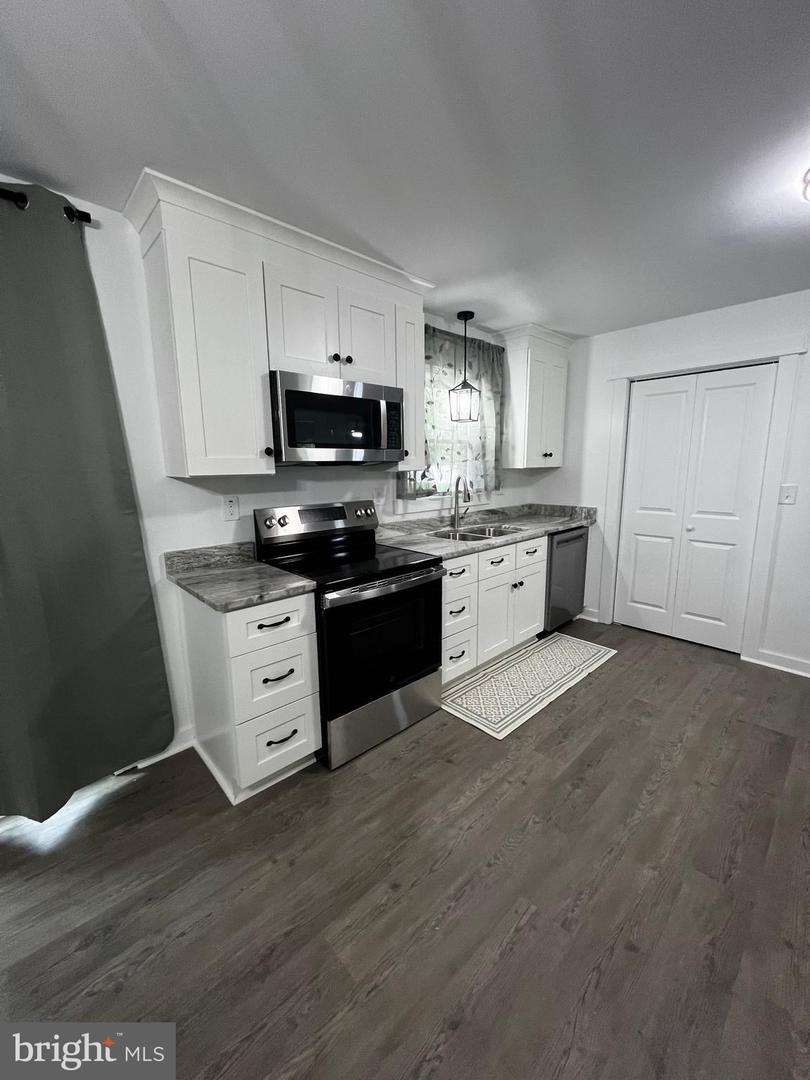 716 OLD WAGNER RD, PETERSBURG, Virginia 23805, 3 Bedrooms Bedrooms, ,2 BathroomsBathrooms,Residential,For sale,716 OLD WAGNER RD,VAPC2000138 MLS # VAPC2000138