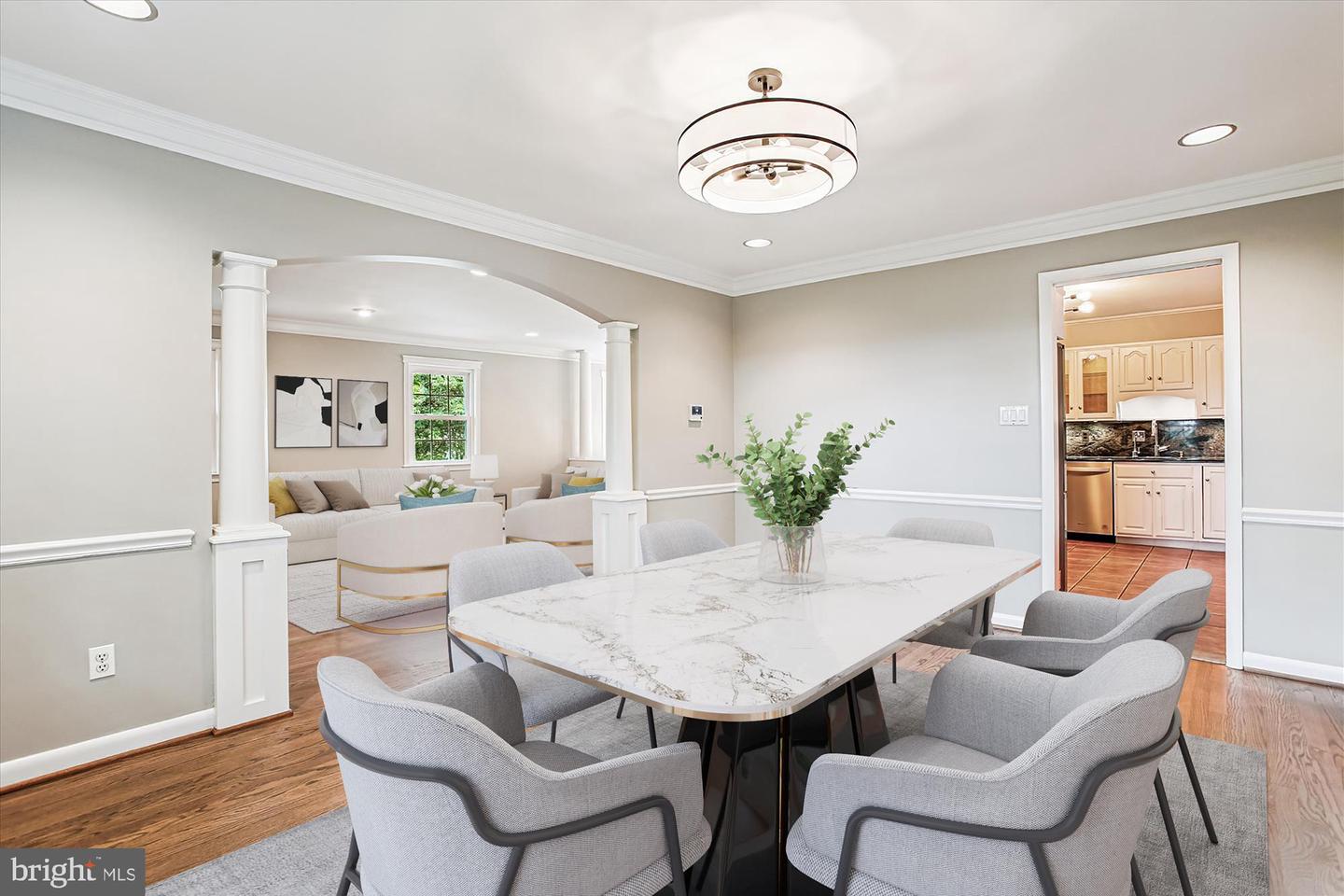 2322 S PIERCE ST S, ARLINGTON, Virginia 22202, 5 Bedrooms Bedrooms, ,3 BathroomsBathrooms,Residential,For sale,2322 S PIERCE ST S,VAAR2062738 MLS # VAAR2062738