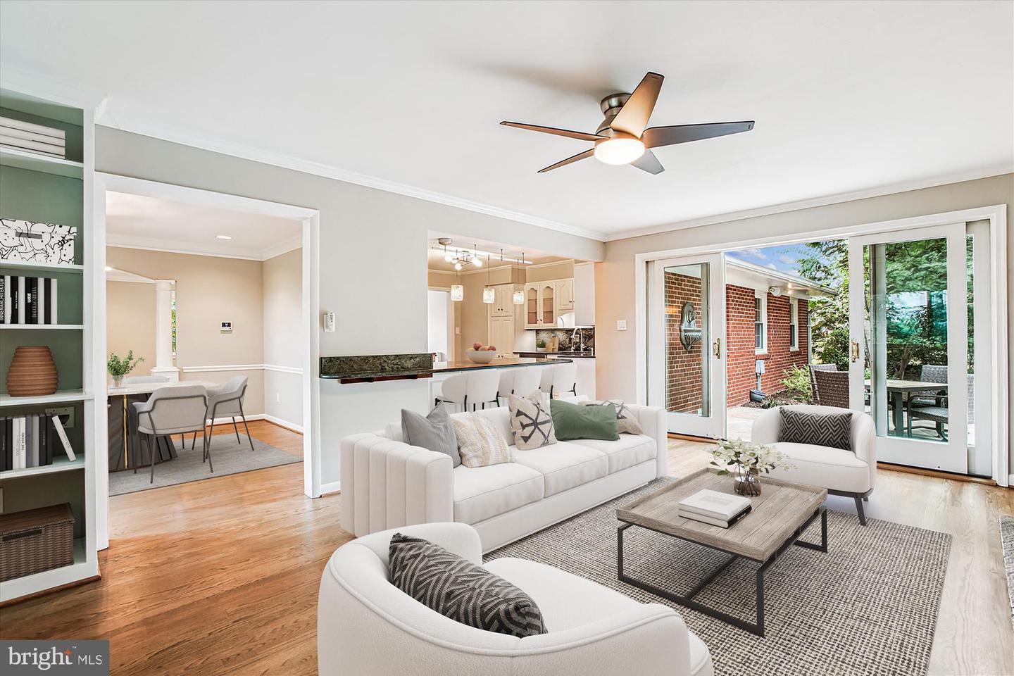 2322 S PIERCE ST S, ARLINGTON, Virginia 22202, 5 Bedrooms Bedrooms, ,3 BathroomsBathrooms,Residential,For sale,2322 S PIERCE ST S,VAAR2062738 MLS # VAAR2062738