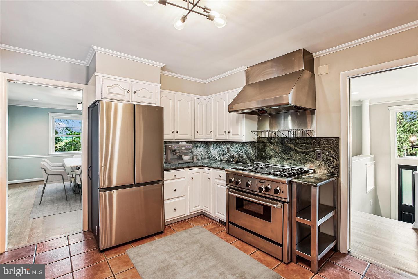 2322 S PIERCE ST S, ARLINGTON, Virginia 22202, 5 Bedrooms Bedrooms, ,3 BathroomsBathrooms,Residential,For sale,2322 S PIERCE ST S,VAAR2062738 MLS # VAAR2062738