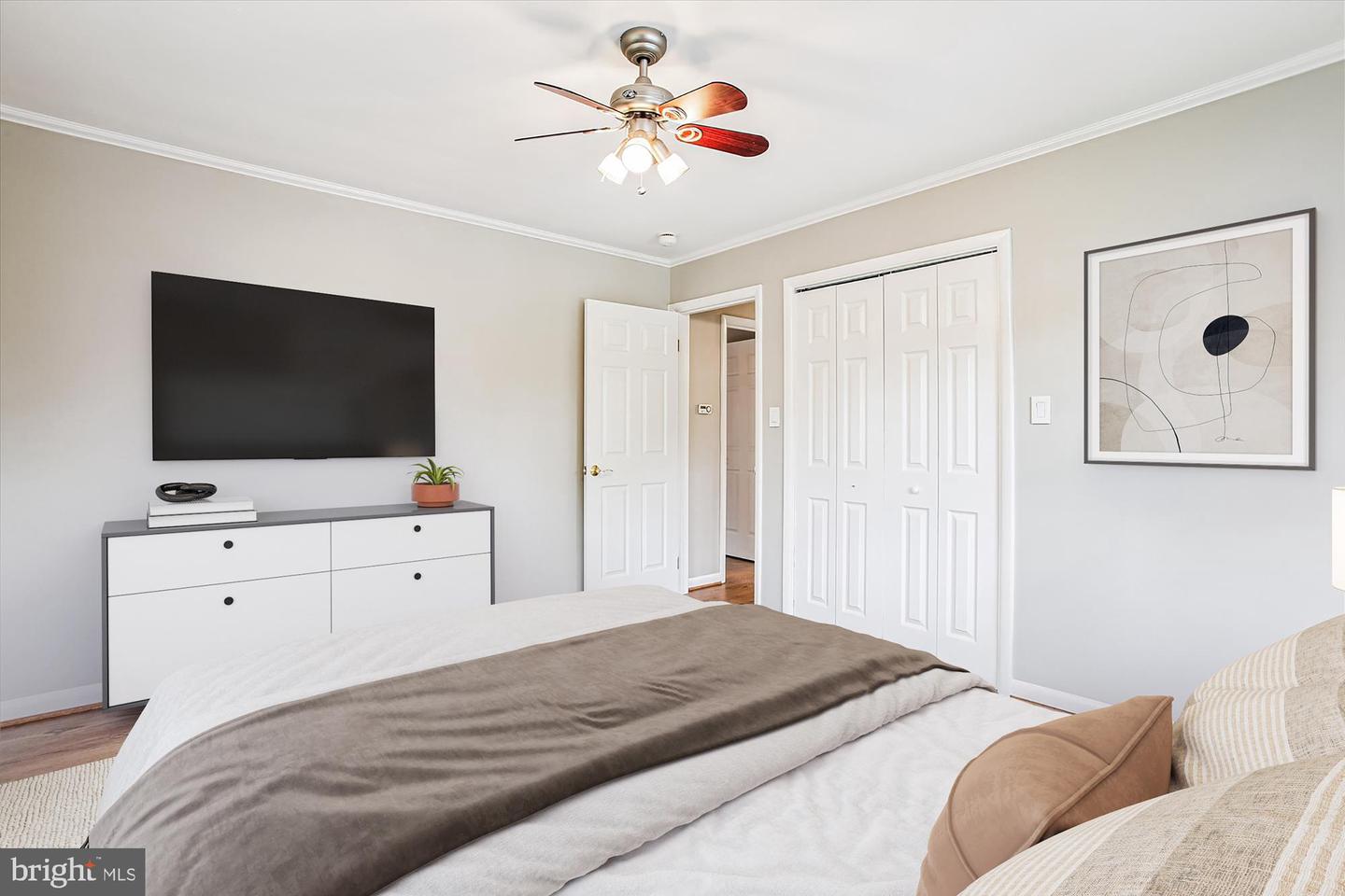2322 S PIERCE ST S, ARLINGTON, Virginia 22202, 5 Bedrooms Bedrooms, ,3 BathroomsBathrooms,Residential,For sale,2322 S PIERCE ST S,VAAR2062738 MLS # VAAR2062738
