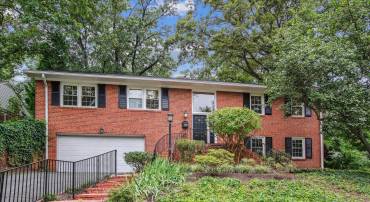 2322 S PIERCE ST S, ARLINGTON, Virginia 22202, 5 Bedrooms Bedrooms, ,3 BathroomsBathrooms,Residential,For sale,2322 S PIERCE ST S,VAAR2062738 MLS # VAAR2062738