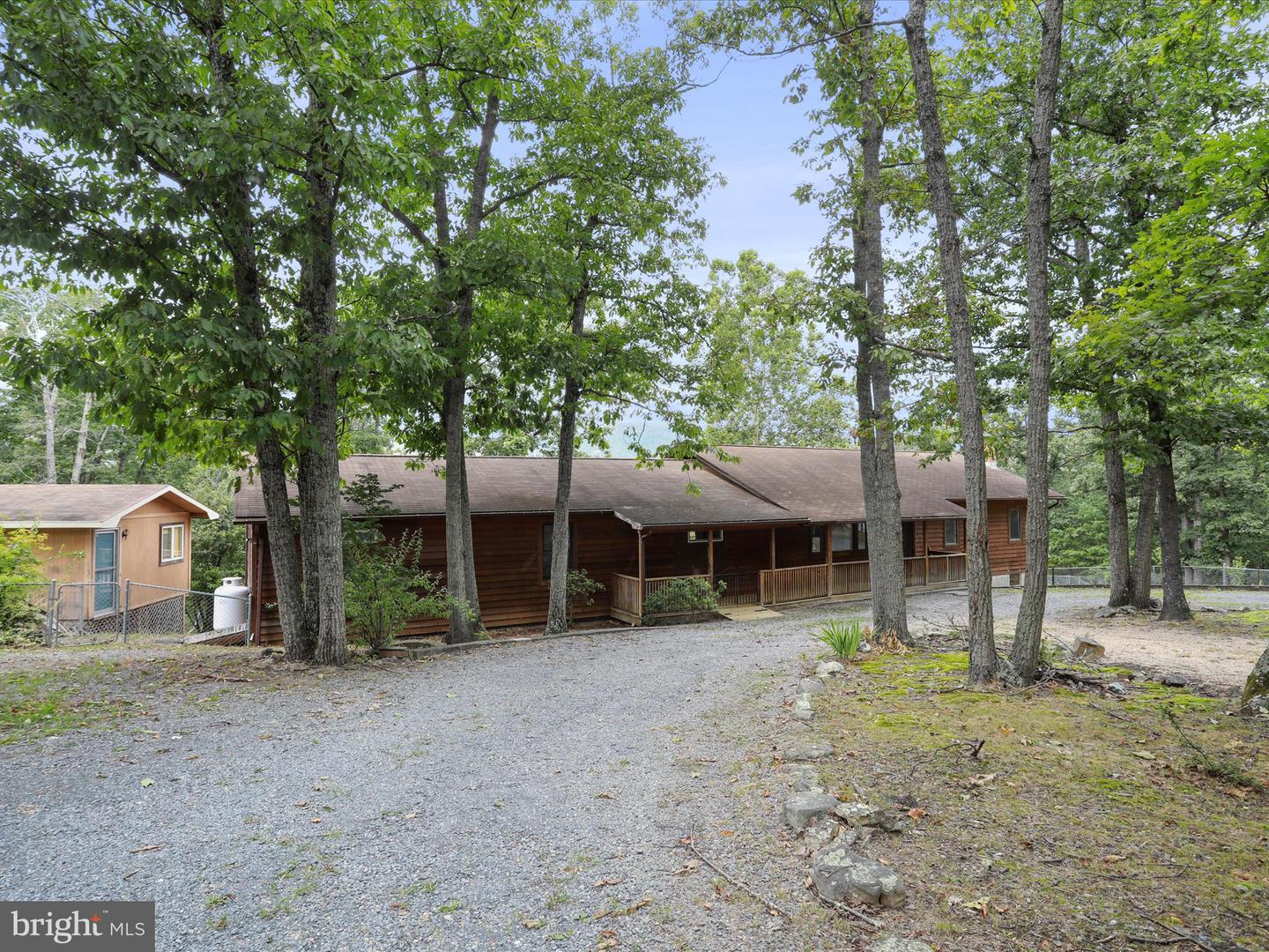 3782 WARDENSVILLE GRADE, WINCHESTER, Virginia 22602, 5 Bedrooms Bedrooms, ,4 BathroomsBathrooms,Residential,For sale,3782 WARDENSVILLE GRADE,VAFV2036412 MLS # VAFV2036412