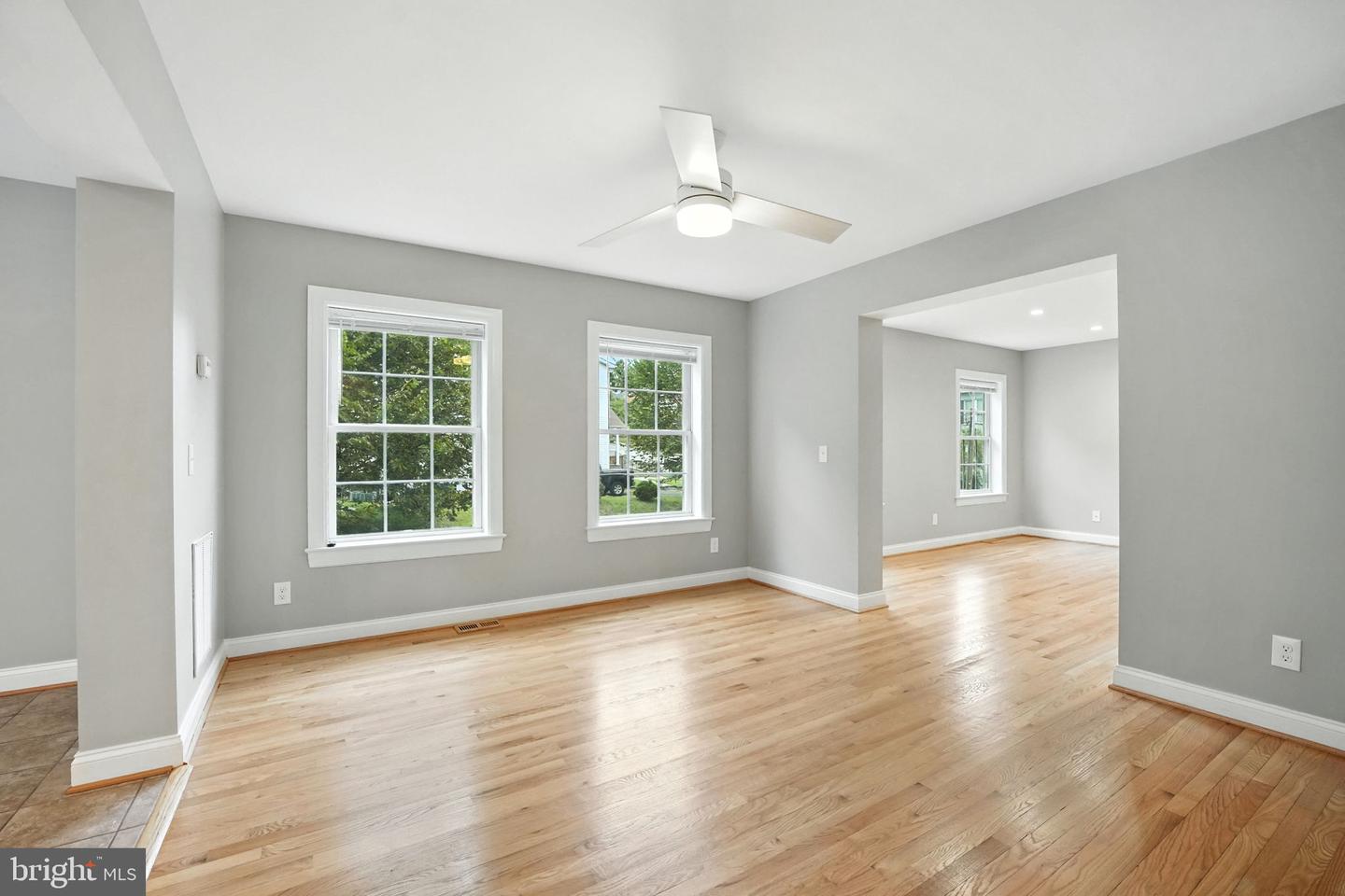 2134 S LOWELL ST, ARLINGTON, Virginia 22204, 5 Bedrooms Bedrooms, 9 Rooms Rooms,3 BathroomsBathrooms,Residential,For sale,2134 S LOWELL ST,VAAR2062772 MLS # VAAR2062772