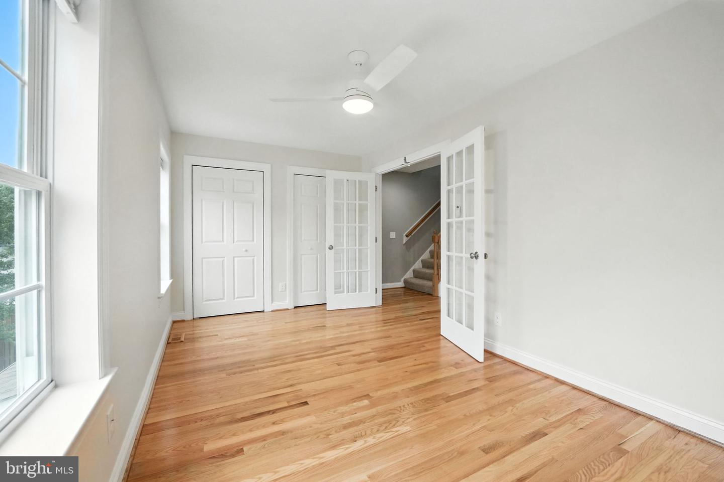 2134 S LOWELL ST, ARLINGTON, Virginia 22204, 5 Bedrooms Bedrooms, 9 Rooms Rooms,3 BathroomsBathrooms,Residential,For sale,2134 S LOWELL ST,VAAR2062772 MLS # VAAR2062772