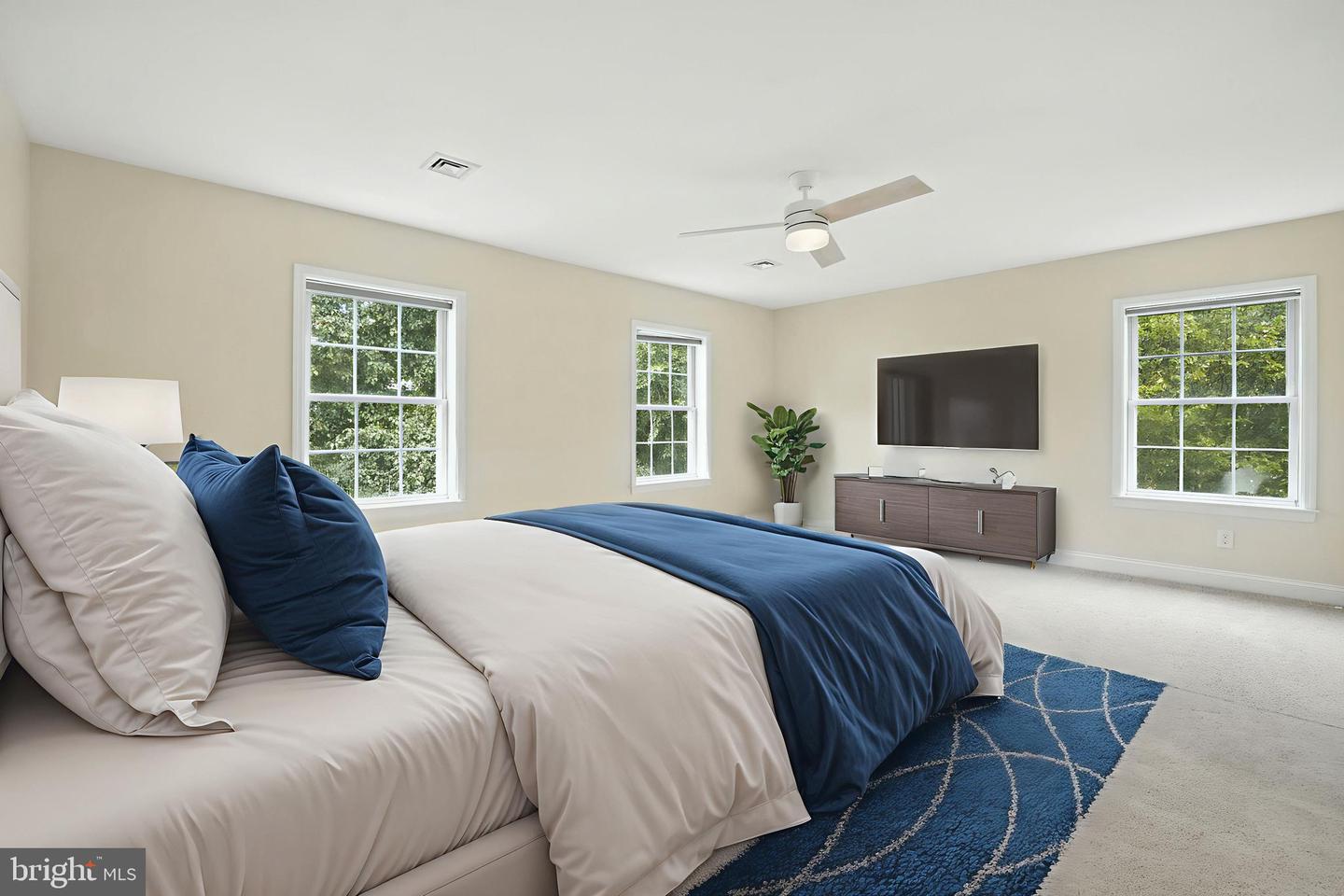 2134 S LOWELL ST, ARLINGTON, Virginia 22204, 5 Bedrooms Bedrooms, 9 Rooms Rooms,3 BathroomsBathrooms,Residential,For sale,2134 S LOWELL ST,VAAR2062772 MLS # VAAR2062772