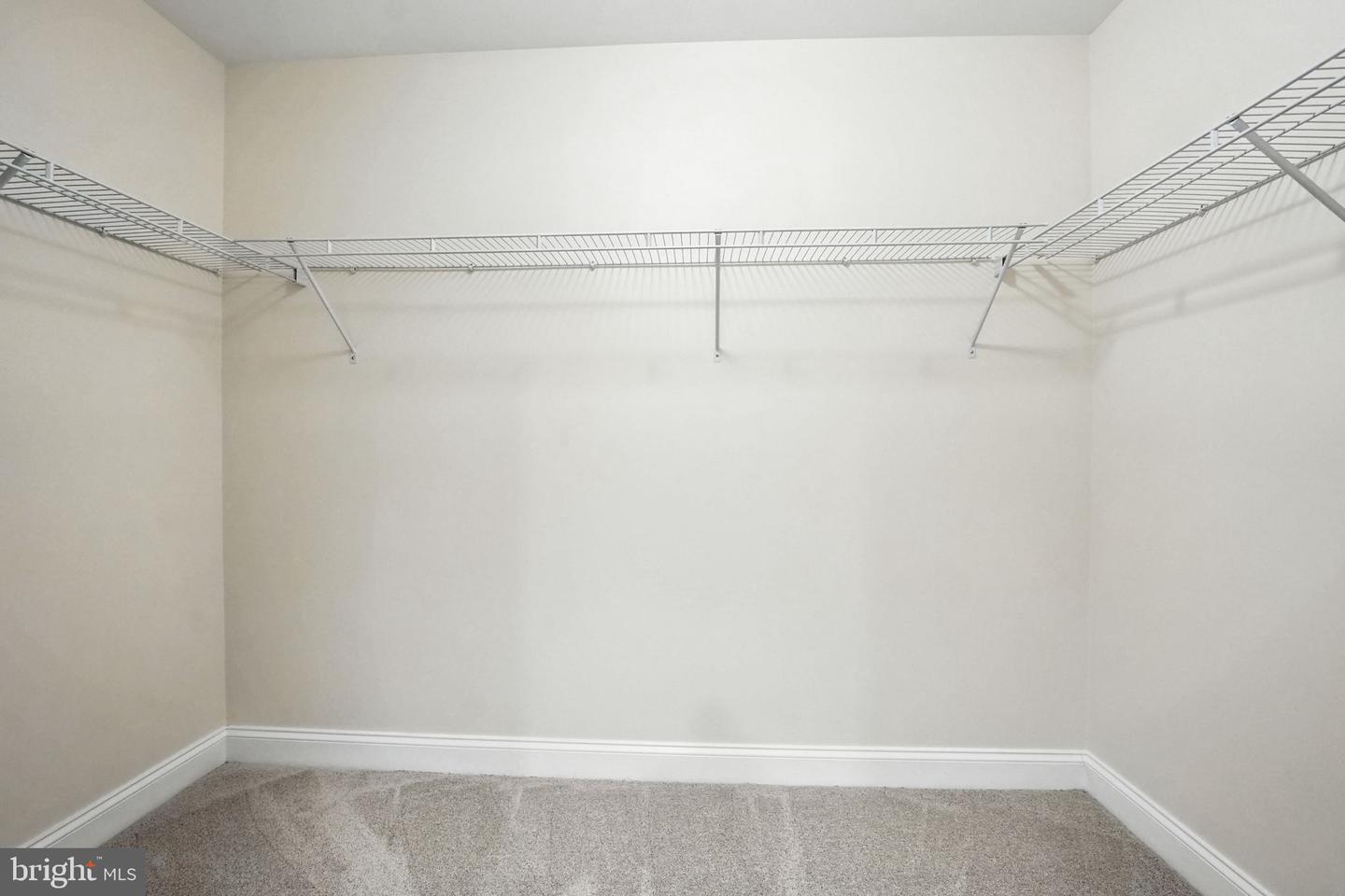 2134 S LOWELL ST, ARLINGTON, Virginia 22204, 5 Bedrooms Bedrooms, 9 Rooms Rooms,3 BathroomsBathrooms,Residential,For sale,2134 S LOWELL ST,VAAR2062772 MLS # VAAR2062772