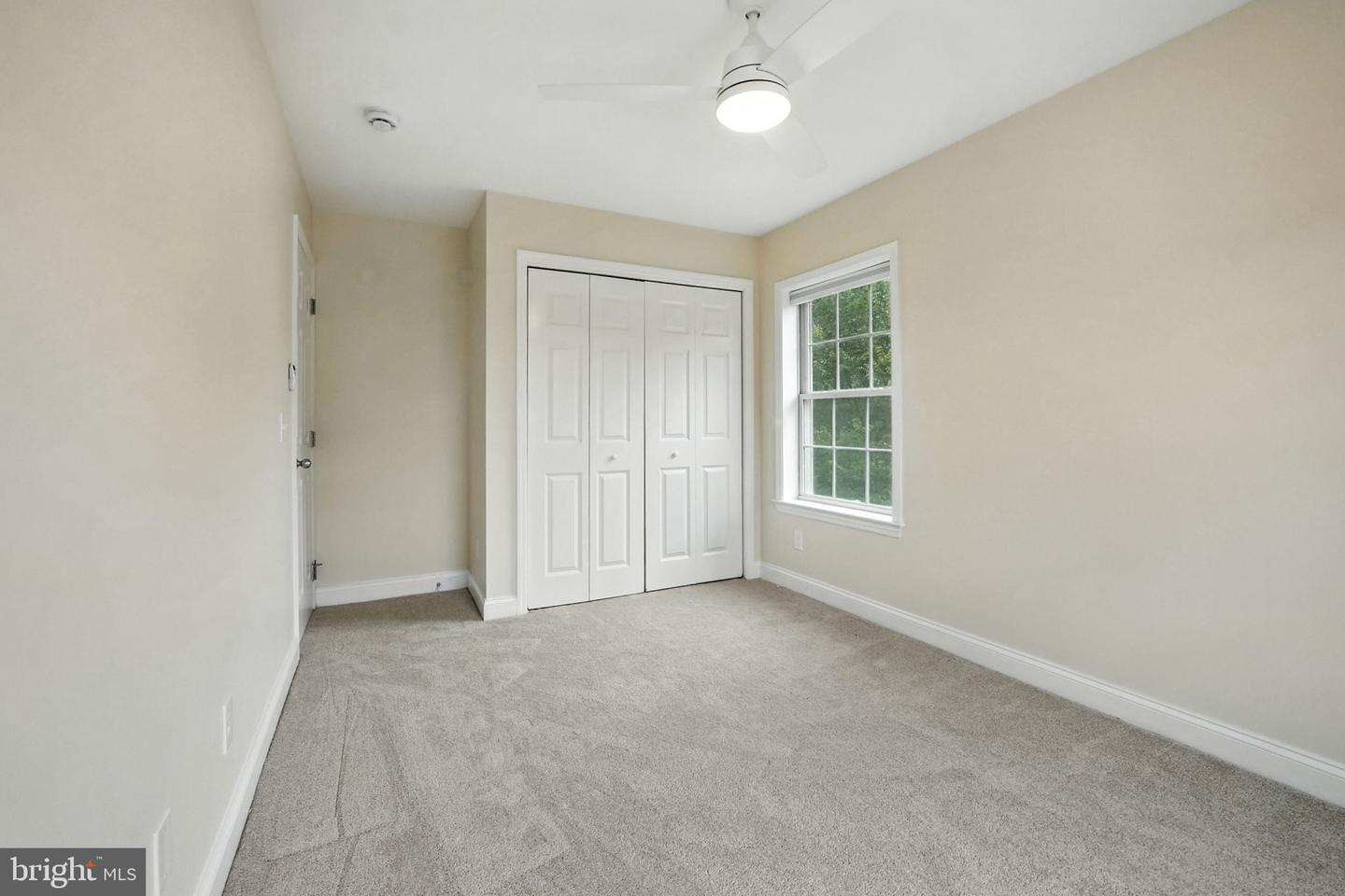 2134 S LOWELL ST, ARLINGTON, Virginia 22204, 5 Bedrooms Bedrooms, 9 Rooms Rooms,3 BathroomsBathrooms,Residential,For sale,2134 S LOWELL ST,VAAR2062772 MLS # VAAR2062772