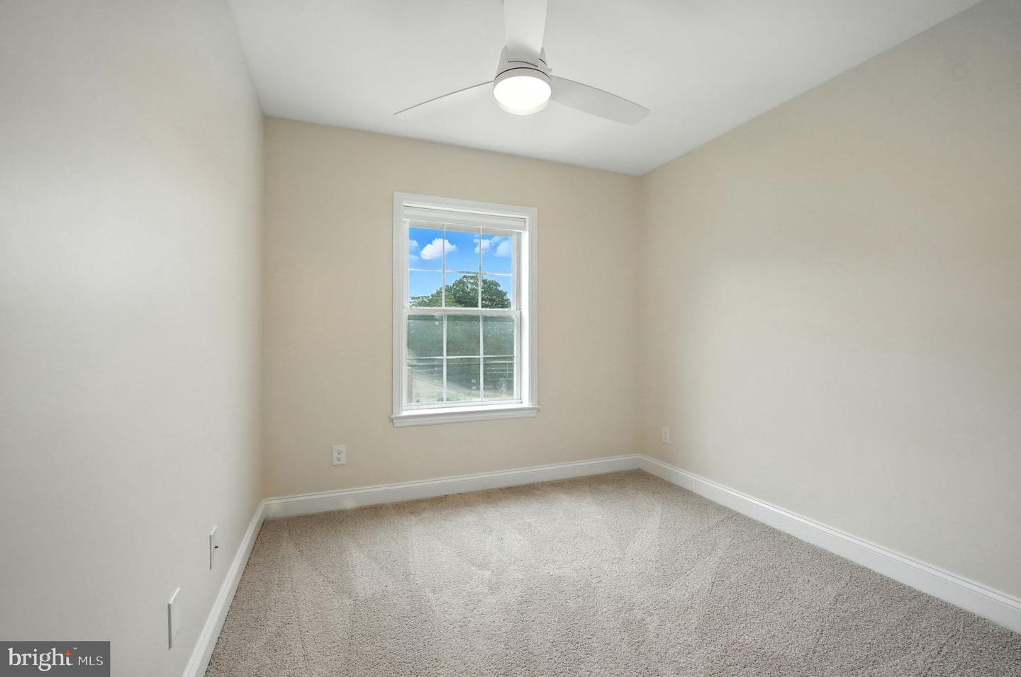 2134 S LOWELL ST, ARLINGTON, Virginia 22204, 5 Bedrooms Bedrooms, 9 Rooms Rooms,3 BathroomsBathrooms,Residential,For sale,2134 S LOWELL ST,VAAR2062772 MLS # VAAR2062772