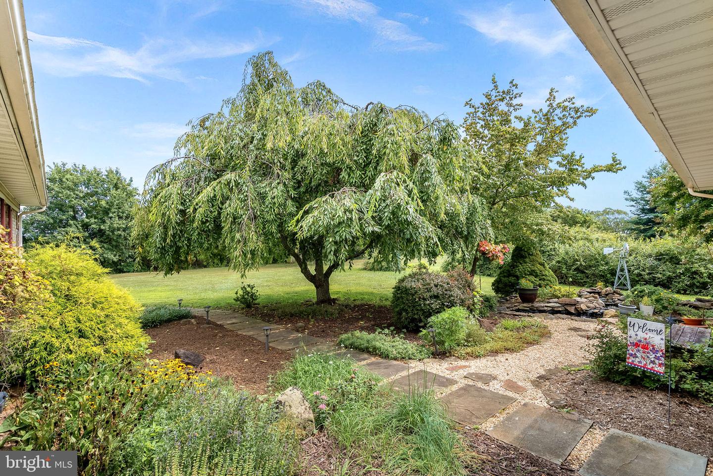 12821 MILLTOWN RD, LOVETTSVILLE, Virginia 20180, 3 Bedrooms Bedrooms, ,2 BathroomsBathrooms,Residential,For sale,12821 MILLTOWN RD,VALO2105436 MLS # VALO2105436