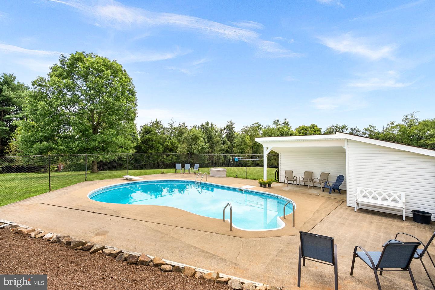 12821 MILLTOWN RD, LOVETTSVILLE, Virginia 20180, 3 Bedrooms Bedrooms, ,2 BathroomsBathrooms,Residential,For sale,12821 MILLTOWN RD,VALO2105436 MLS # VALO2105436