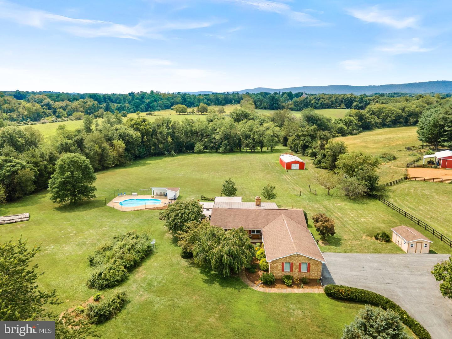 12821 MILLTOWN RD, LOVETTSVILLE, Virginia 20180, 3 Bedrooms Bedrooms, ,2 BathroomsBathrooms,Residential,For sale,12821 MILLTOWN RD,VALO2105436 MLS # VALO2105436