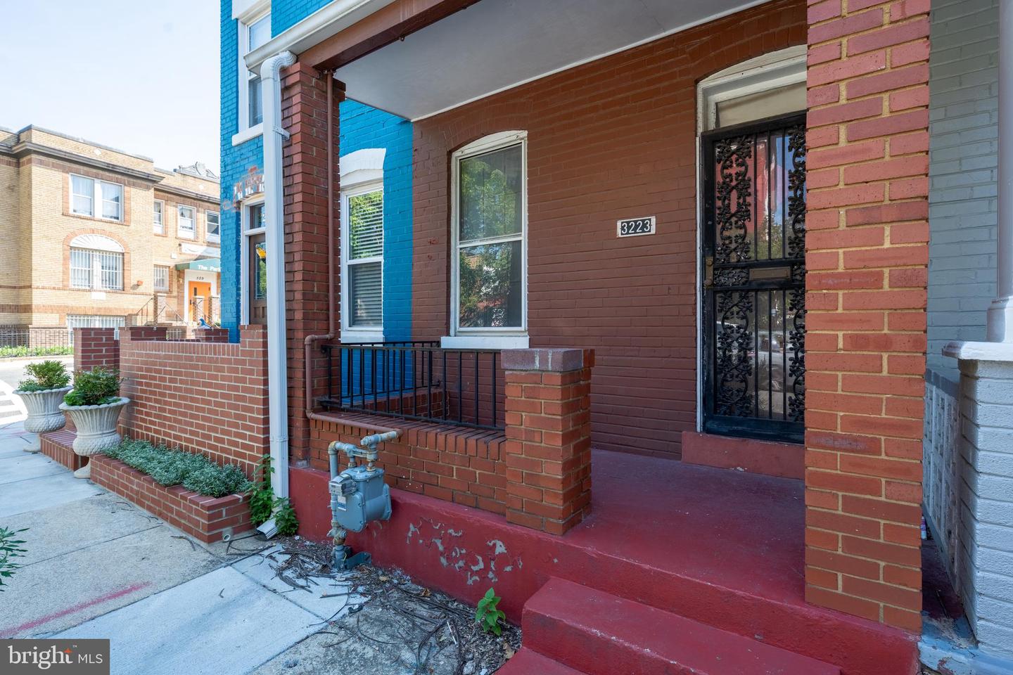 3223 6TH ST NW, WASHINGTON, District Of Columbia 20010, 2 Bedrooms Bedrooms, ,1 BathroomBathrooms,Residential,For sale,3223 6TH ST NW,DCDC2216958 MLS # DCDC2216958