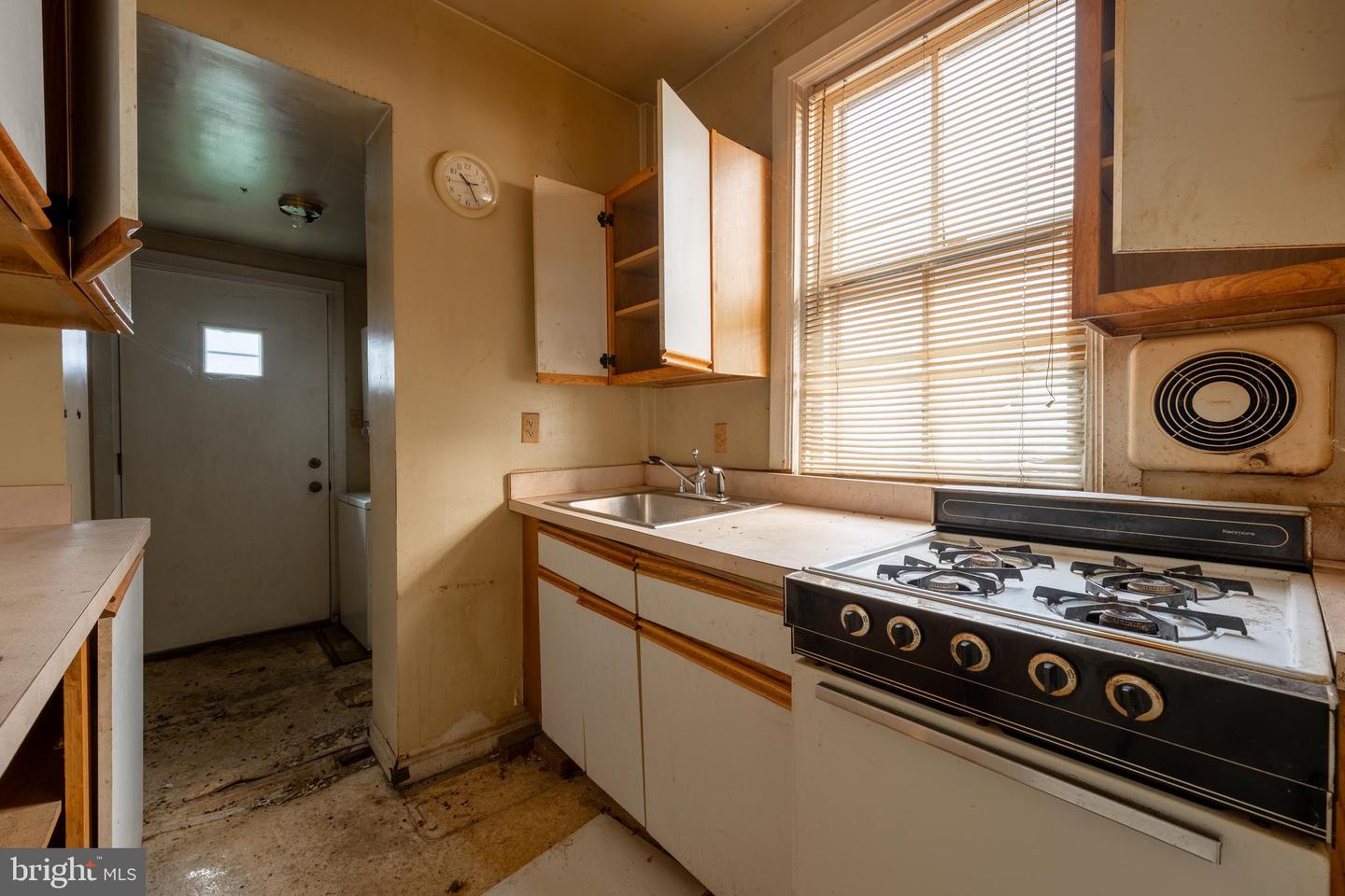 3223 6TH ST NW, WASHINGTON, District Of Columbia 20010, 2 Bedrooms Bedrooms, ,1 BathroomBathrooms,Residential,For sale,3223 6TH ST NW,DCDC2216958 MLS # DCDC2216958