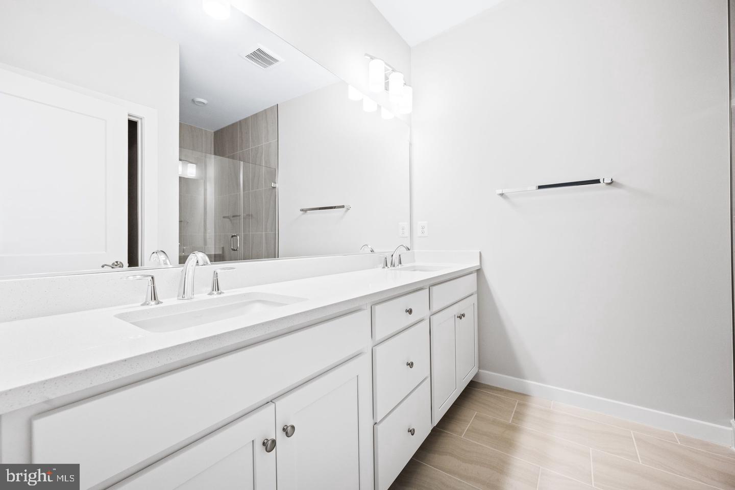 42508 INVERGORDON TERRACE, STERLING, Virginia 20166, 4 Bedrooms Bedrooms, ,3 BathroomsBathrooms,Residential,For sale,42508 INVERGORDON TERRACE,VALO2105458 MLS # VALO2105458
