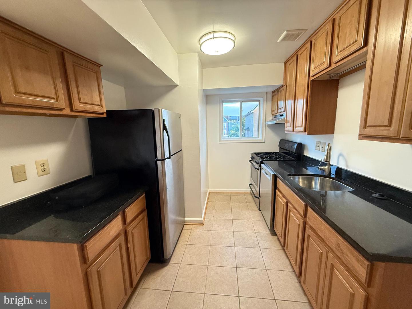 5009 D ST SE #303, WASHINGTON, District Of Columbia 20019, 2 Bedrooms Bedrooms, ,1 BathroomBathrooms,Residential,For sale,5009 D ST SE #303,DCDC2216984 MLS # DCDC2216984