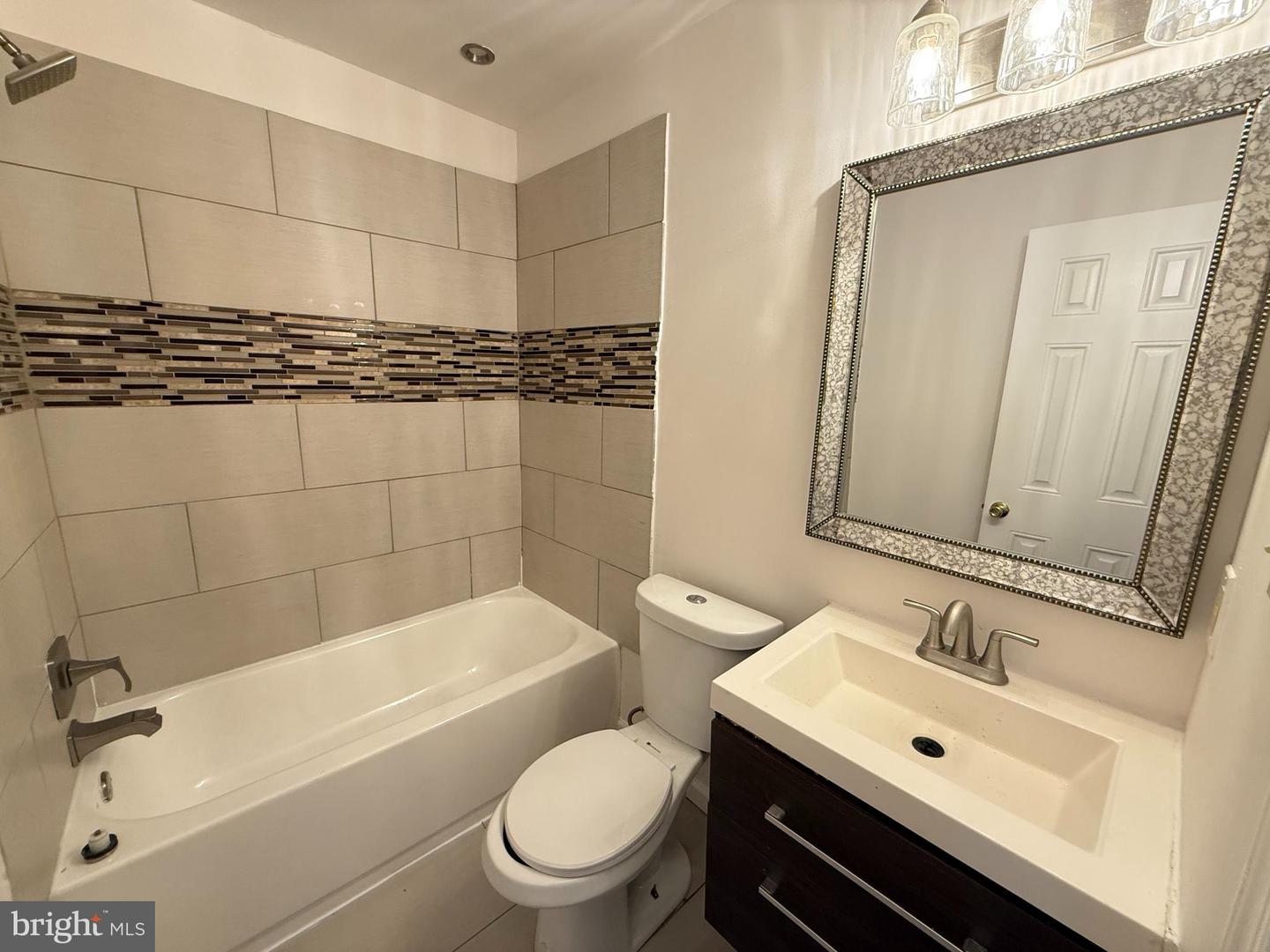 5009 D ST SE #303, WASHINGTON, District Of Columbia 20019, 2 Bedrooms Bedrooms, ,1 BathroomBathrooms,Residential,For sale,5009 D ST SE #303,DCDC2216984 MLS # DCDC2216984
