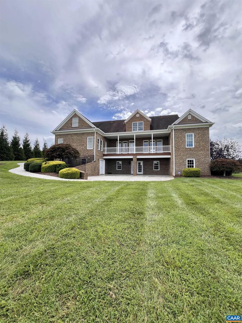 126 GOLF COURSE TRL, AMHERST, Virginia 24521, 5 Bedrooms Bedrooms, ,5 BathroomsBathrooms,Residential,For sale,126 GOLF COURSE TRL,668293 MLS # 668293