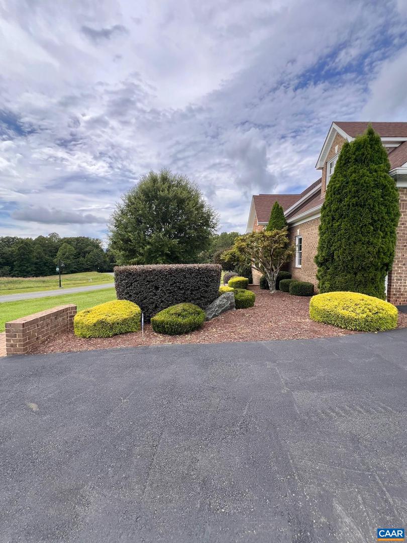 126 GOLF COURSE TRL, AMHERST, Virginia 24521, 5 Bedrooms Bedrooms, ,5 BathroomsBathrooms,Residential,For sale,126 GOLF COURSE TRL,668293 MLS # 668293