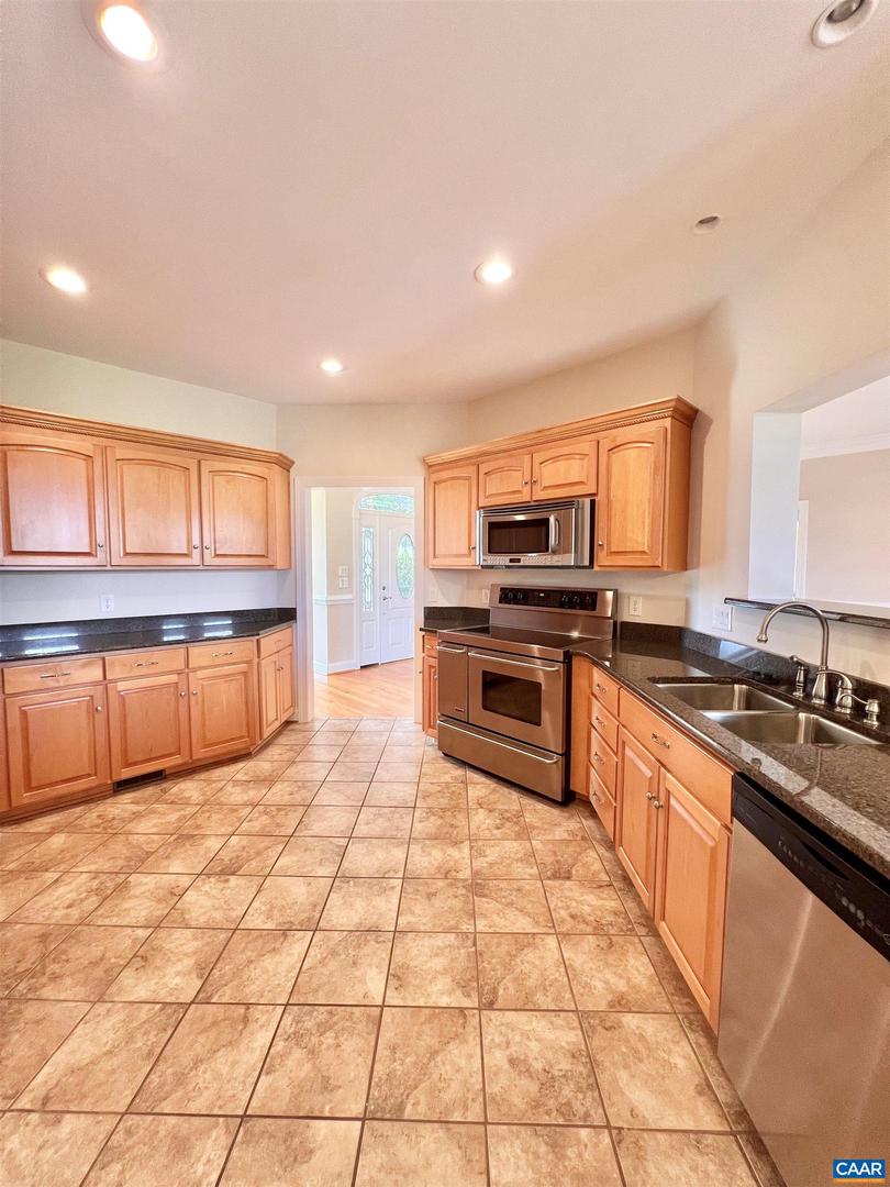 126 GOLF COURSE TRL, AMHERST, Virginia 24521, 5 Bedrooms Bedrooms, ,5 BathroomsBathrooms,Residential,For sale,126 GOLF COURSE TRL,668293 MLS # 668293