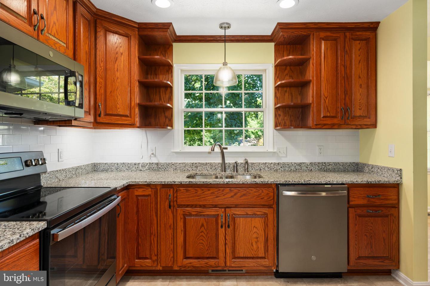 450 HILLCREST RD, EDINBURG, Virginia 22824, 3 Bedrooms Bedrooms, ,2 BathroomsBathrooms,Residential,For sale,450 HILLCREST RD,VASH2012354 MLS # VASH2012354