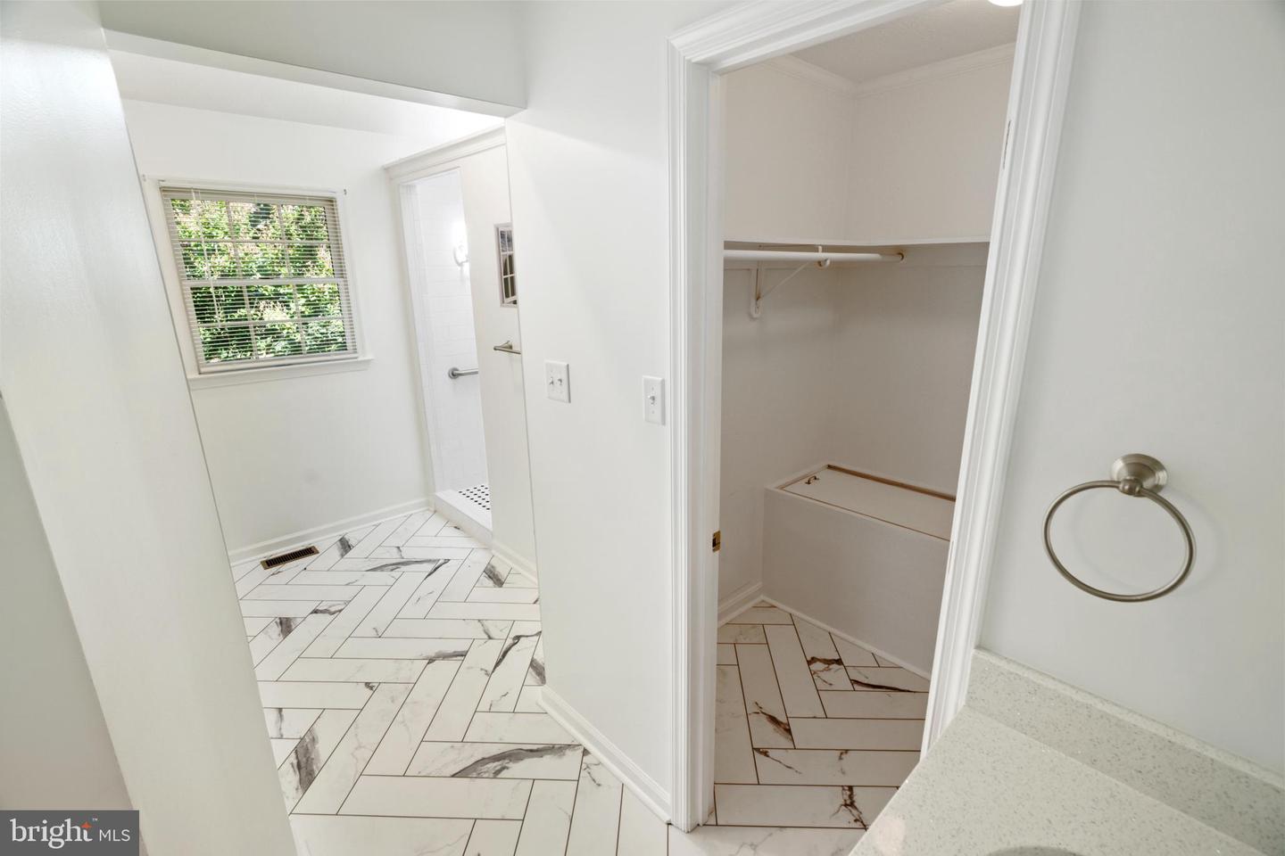 450 HILLCREST RD, EDINBURG, Virginia 22824, 3 Bedrooms Bedrooms, ,2 BathroomsBathrooms,Residential,For sale,450 HILLCREST RD,VASH2012354 MLS # VASH2012354