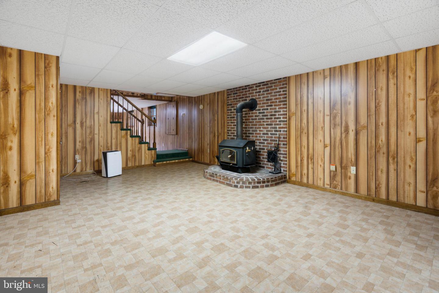 450 HILLCREST RD, EDINBURG, Virginia 22824, 3 Bedrooms Bedrooms, ,2 BathroomsBathrooms,Residential,For sale,450 HILLCREST RD,VASH2012354 MLS # VASH2012354