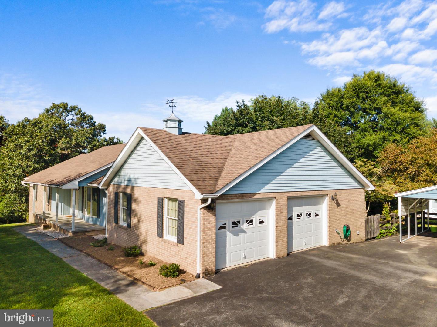 450 HILLCREST RD, EDINBURG, Virginia 22824, 3 Bedrooms Bedrooms, ,2 BathroomsBathrooms,Residential,For sale,450 HILLCREST RD,VASH2012354 MLS # VASH2012354