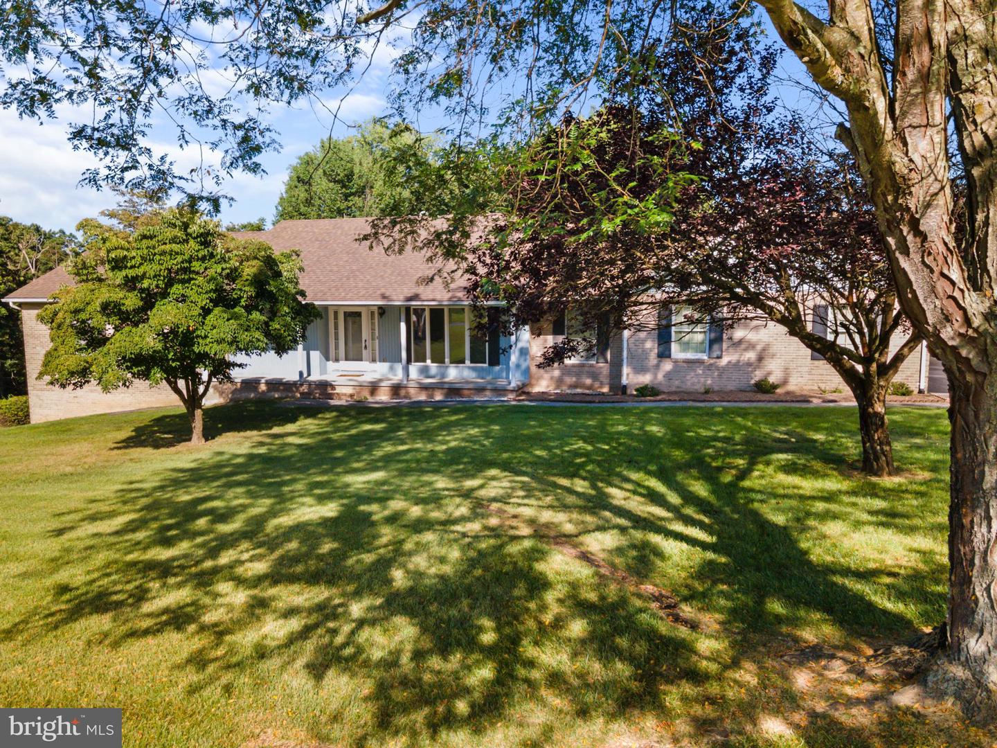 450 HILLCREST RD, EDINBURG, Virginia 22824, 3 Bedrooms Bedrooms, ,2 BathroomsBathrooms,Residential,For sale,450 HILLCREST RD,VASH2012354 MLS # VASH2012354