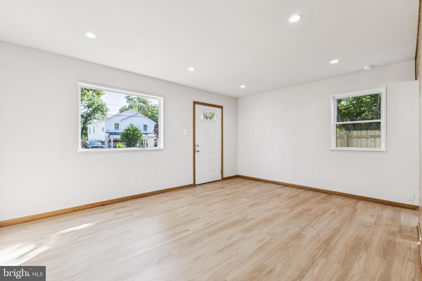 135 POLK DR, MANASSAS PARK, Virginia 20111, 3 Bedrooms Bedrooms, ,1 BathroomBathrooms,Residential,For sale,135 POLK DR,VAMP2003268 MLS # VAMP2003268