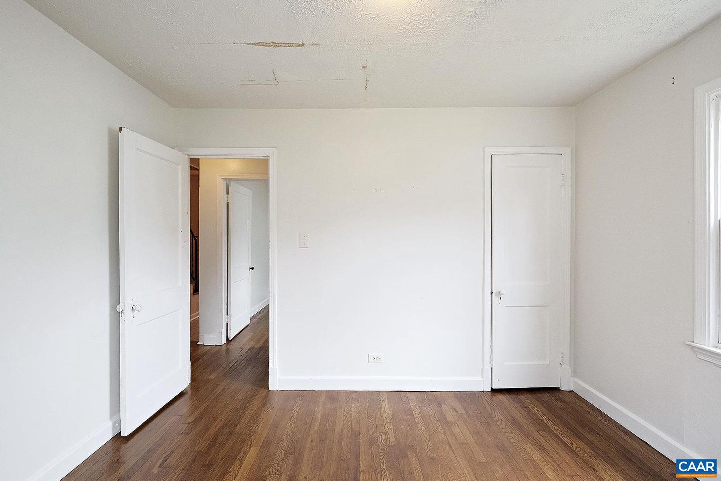 824 BLENHEIM AVE, CHARLOTTESVILLE, Virginia 22902, 3 Bedrooms Bedrooms, ,1 BathroomBathrooms,Residential,For sale,824 BLENHEIM AVE,668298 MLS # 668298