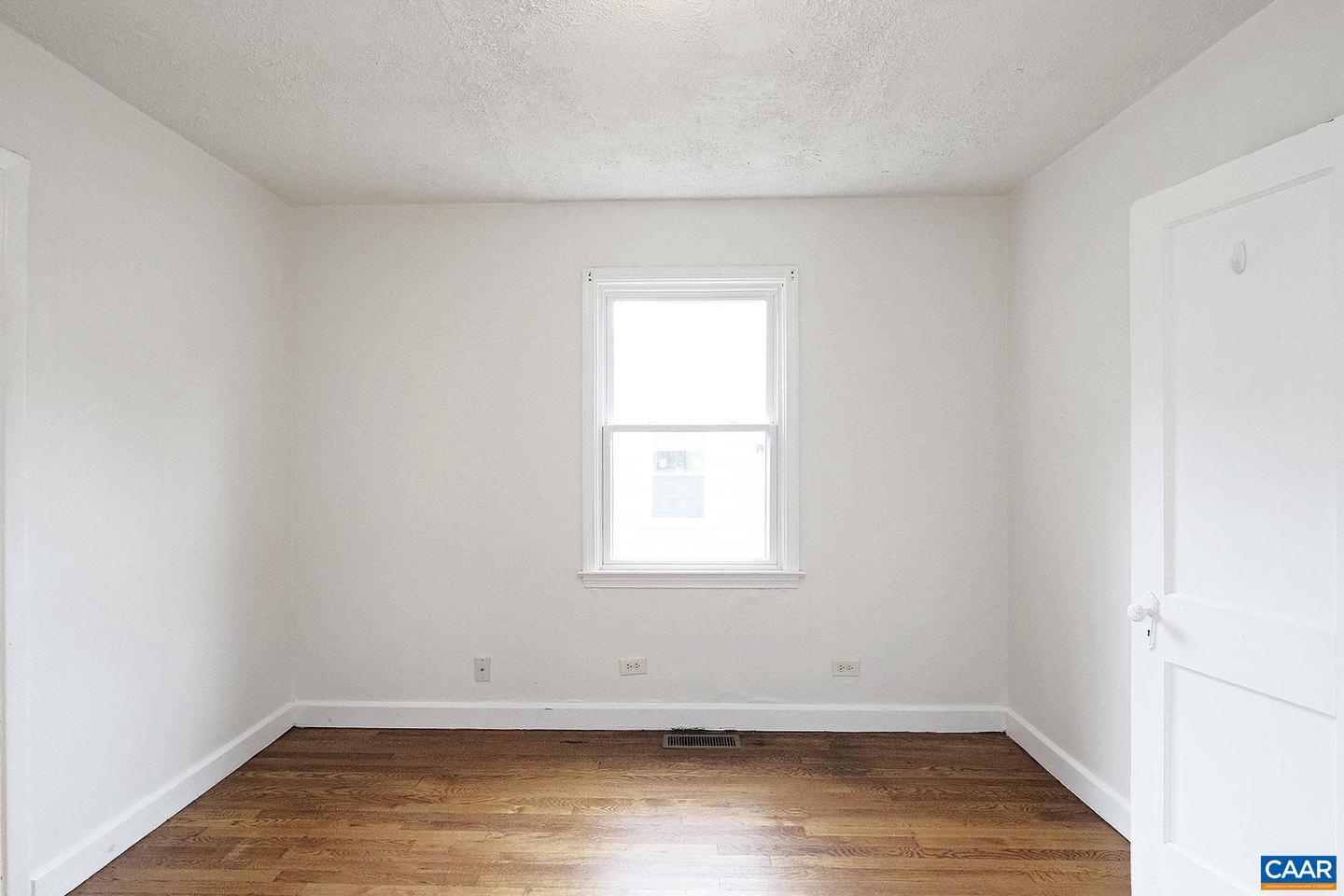 824 BLENHEIM AVE, CHARLOTTESVILLE, Virginia 22902, 3 Bedrooms Bedrooms, ,1 BathroomBathrooms,Residential,For sale,824 BLENHEIM AVE,668298 MLS # 668298