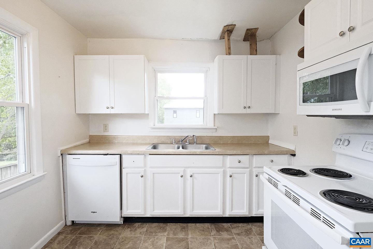 824 BLENHEIM AVE, CHARLOTTESVILLE, Virginia 22902, 3 Bedrooms Bedrooms, ,1 BathroomBathrooms,Residential,For sale,824 BLENHEIM AVE,668298 MLS # 668298