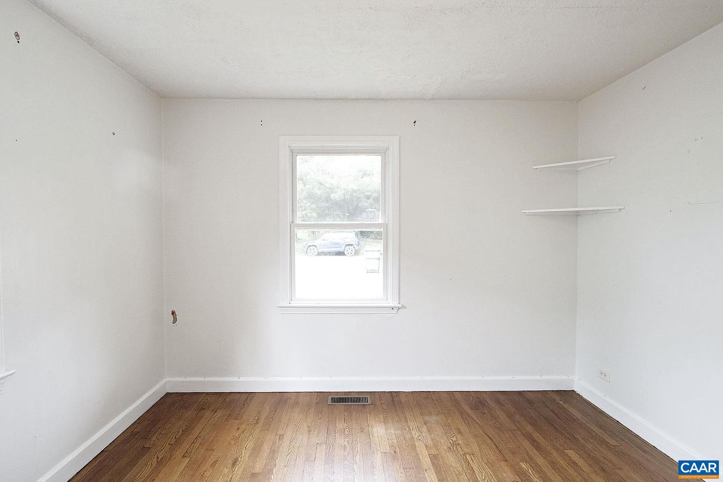824 BLENHEIM AVE, CHARLOTTESVILLE, Virginia 22902, 3 Bedrooms Bedrooms, ,1 BathroomBathrooms,Residential,For sale,824 BLENHEIM AVE,668298 MLS # 668298