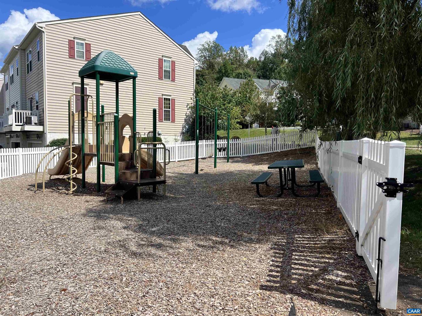 2029 VERONA CT, CHARLOTTESVILLE, Virginia 22911, 4 Bedrooms Bedrooms, ,3 BathroomsBathrooms,Residential,For sale,2029 VERONA CT,668312 MLS # 668312