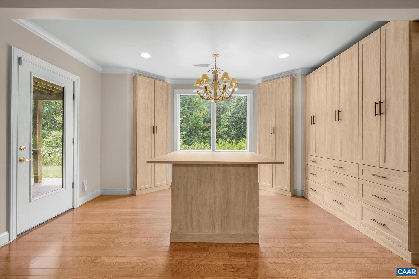 2940 MILTON VILLAGE LN, CHARLOTTESVILLE, Virginia 22902, 4 Bedrooms Bedrooms, ,4 BathroomsBathrooms,Residential,For sale,2940 MILTON VILLAGE LN,668313 MLS # 668313