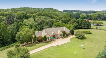2940 MILTON VILLAGE LN, CHARLOTTESVILLE, Virginia 22902, 4 Bedrooms Bedrooms, ,4 BathroomsBathrooms,Residential,For sale,2940 MILTON VILLAGE LN,668313 MLS # 668313