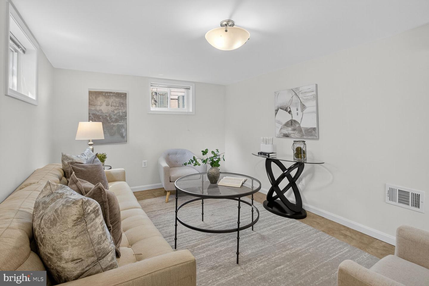 834 N ABINGDON ST, ARLINGTON, Virginia 22203, 4 Bedrooms Bedrooms, ,2 BathroomsBathrooms,Residential,For sale,834 N ABINGDON ST,VAAR2057106 MLS # VAAR2057106