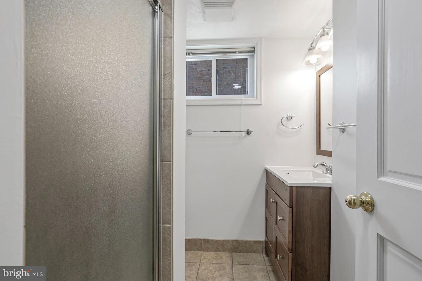834 N ABINGDON ST, ARLINGTON, Virginia 22203, 4 Bedrooms Bedrooms, ,2 BathroomsBathrooms,Residential,For sale,834 N ABINGDON ST,VAAR2057106 MLS # VAAR2057106